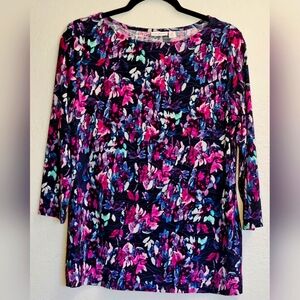 Croft and Barrow Women's Top Size Medium